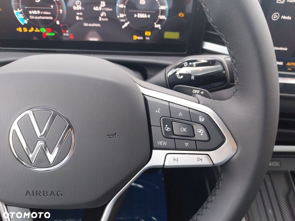Volkswagen T-Roc - 10