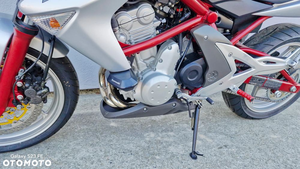 Kawasaki ER - 20