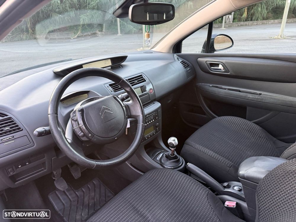 Citroën C4 1.6 HDi 110 VTR Pack - 9