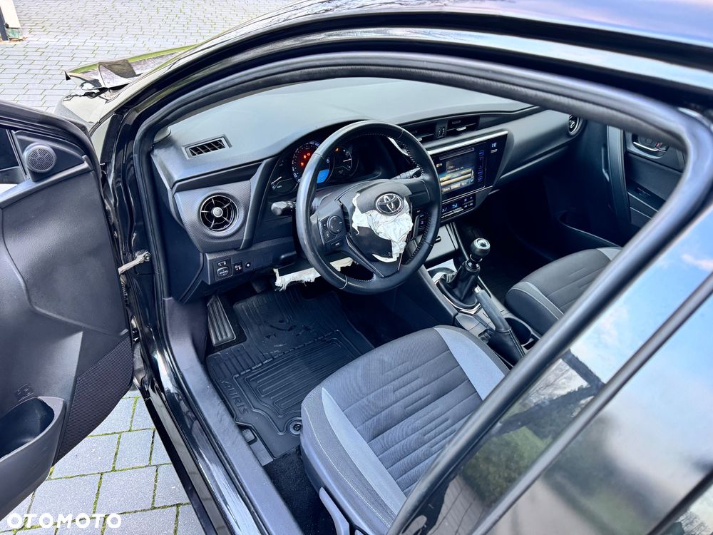 Toyota Auris 1.33 VVT-i Comfort - 11
