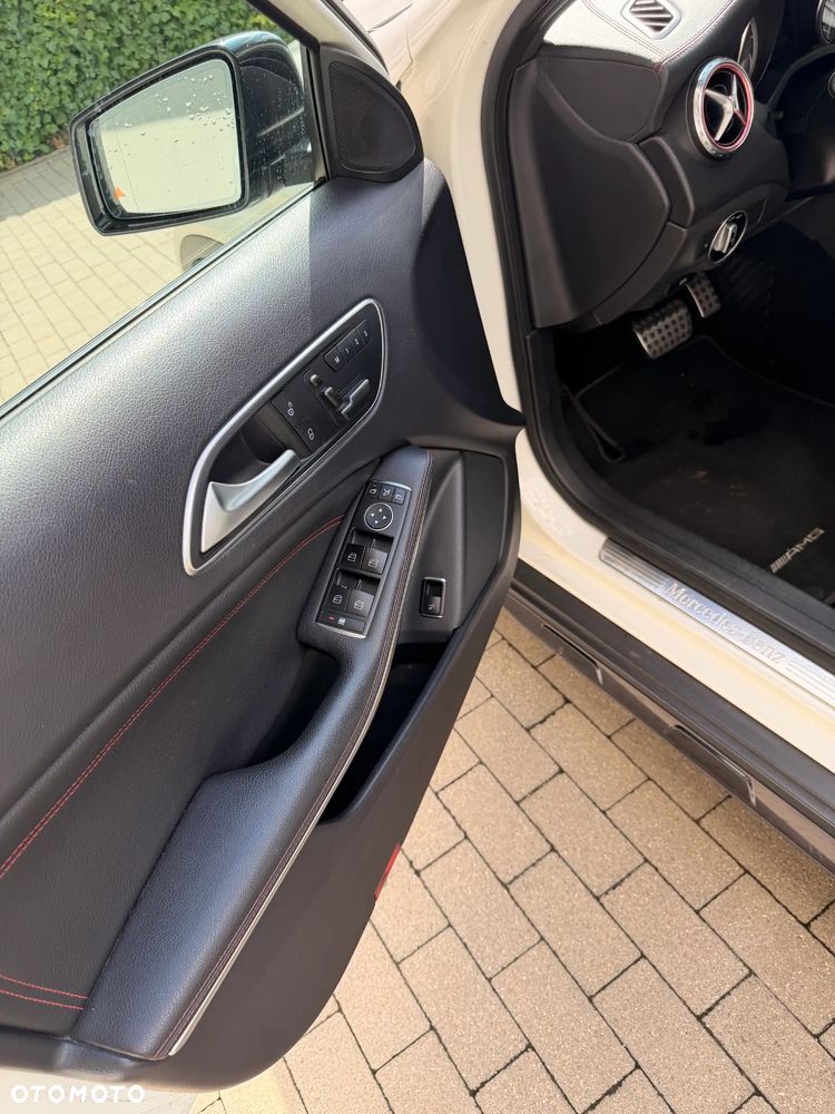 Mercedes-Benz GLA 200 7G-DCT AMG Line - 4