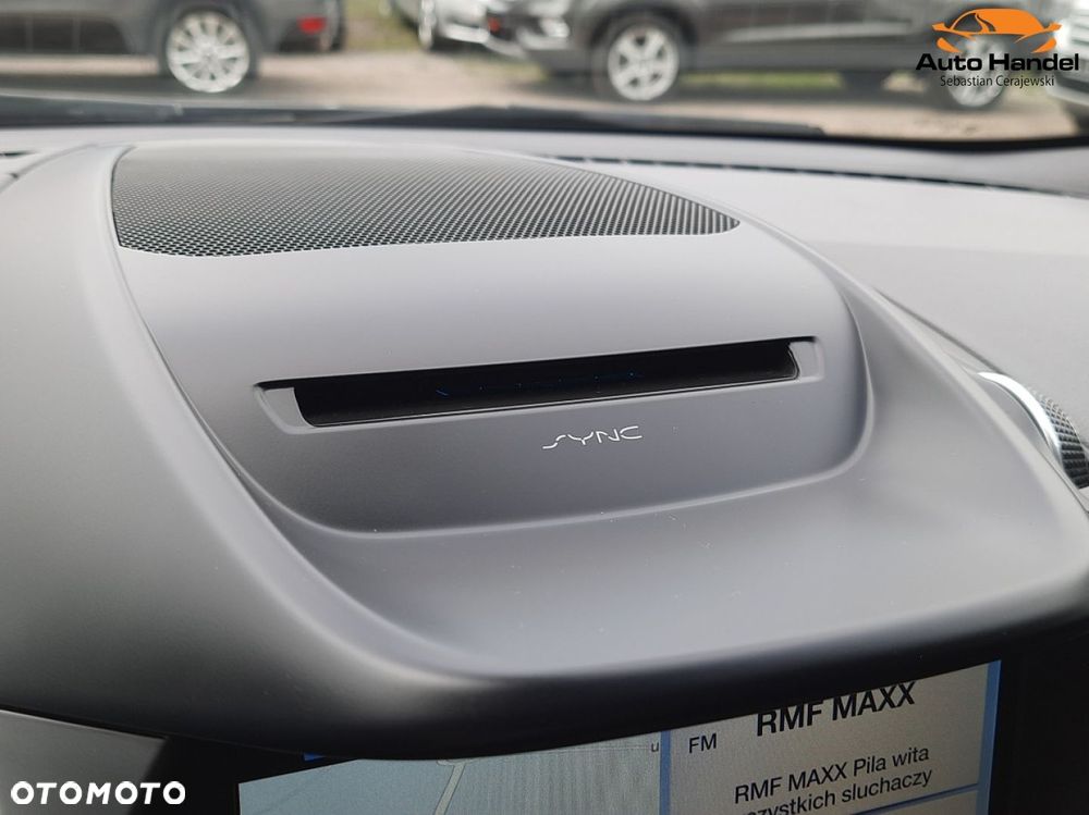 Ford Kuga 1.5 EcoBoost 2x4 ST-Line - 36
