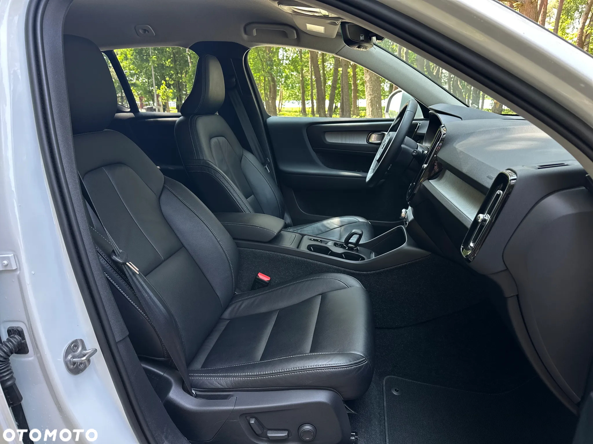 Volvo XC 40 B5 AWD Ultimate Dark - 13
