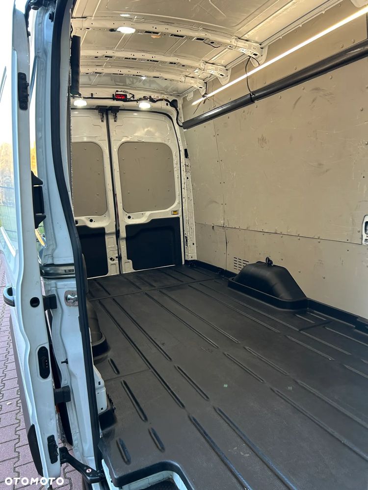 Ford Transit - 20