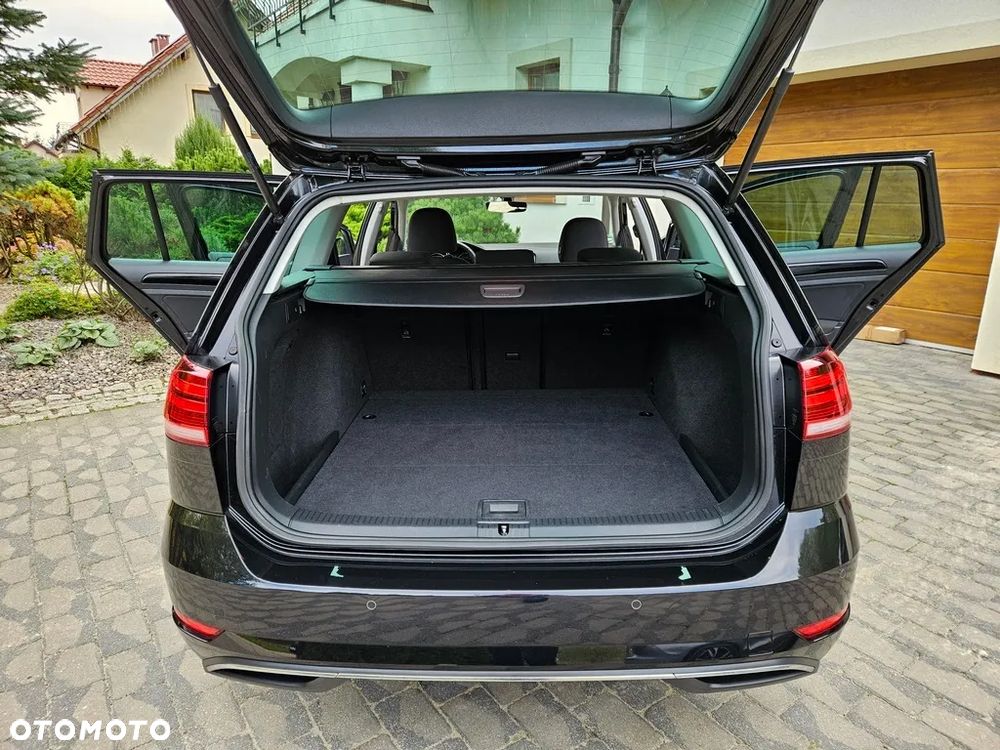 Volkswagen Golf - 38