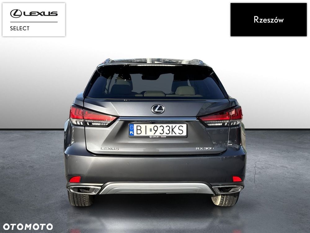 Lexus RX - 4