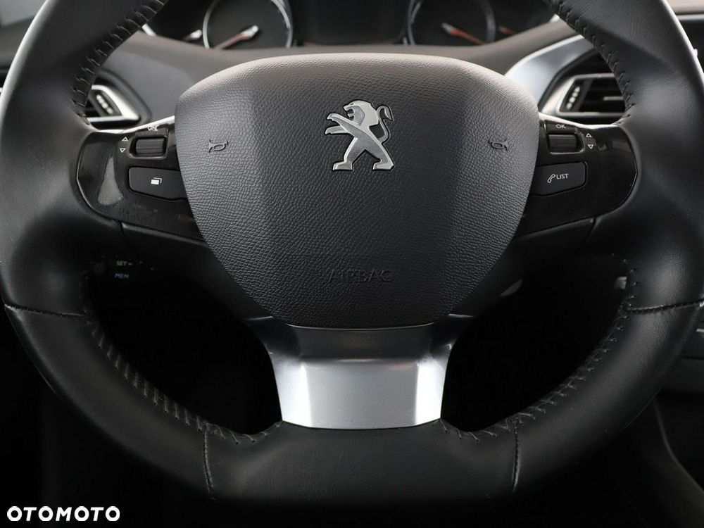 Peugeot 308 1.2 PureTech Active Pack S&S - 22
