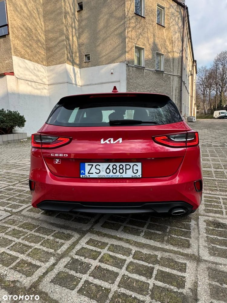 Kia Ceed - 4