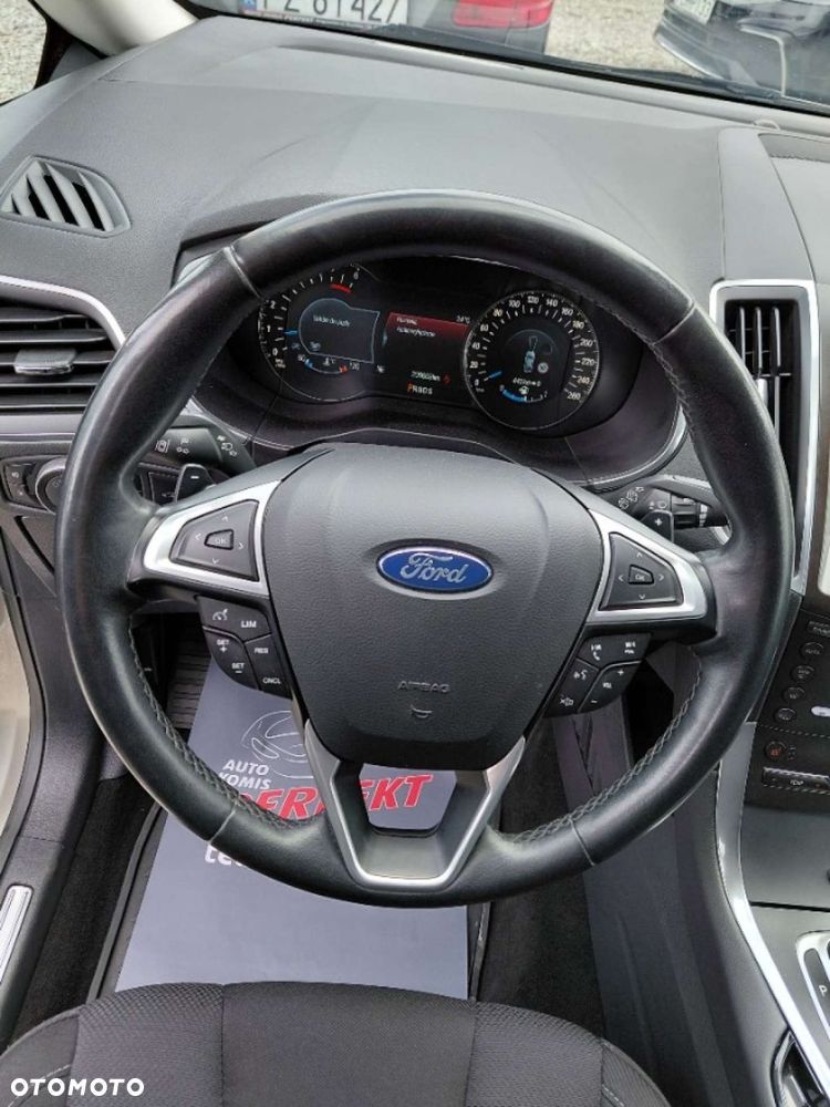 Ford S-Max - 15