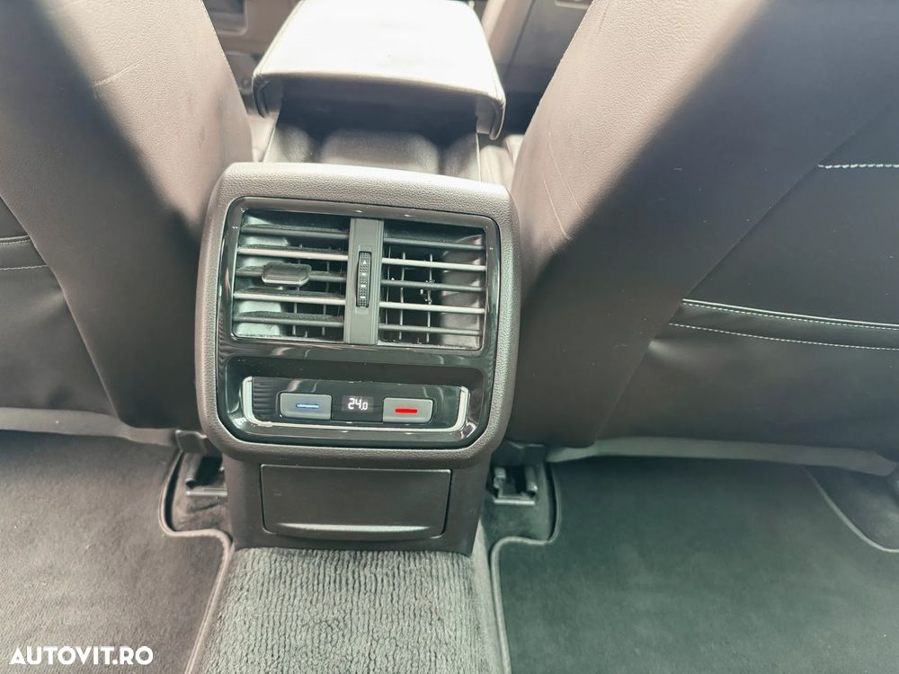 Volkswagen Passat 2.0 TDI DSG (BlueMotion Technology) Highline - 24