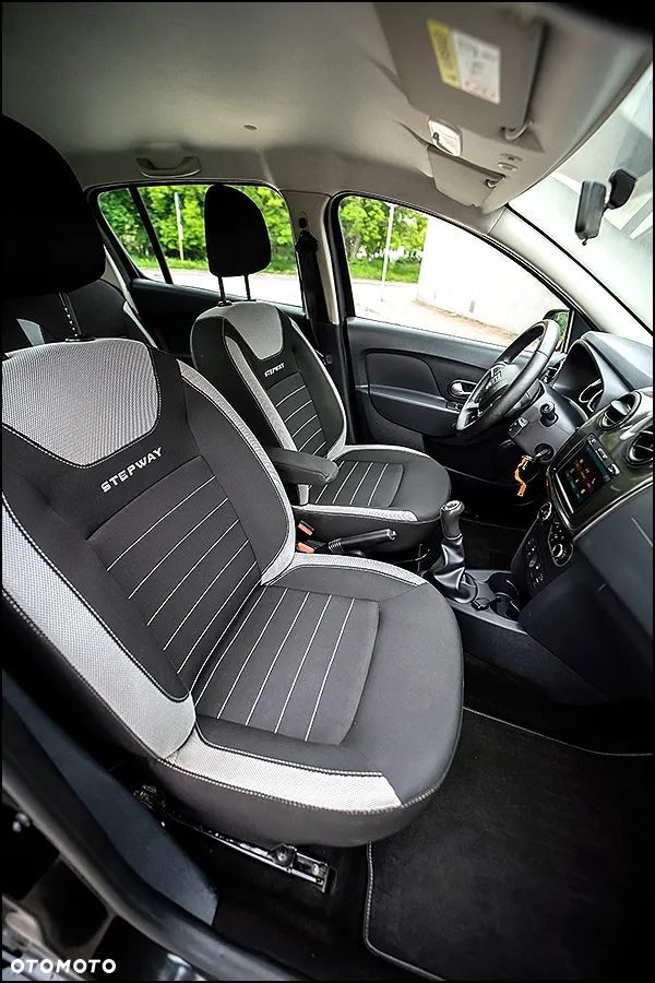 Dacia Sandero Stepway TCe 90 S&S Prestige - 38