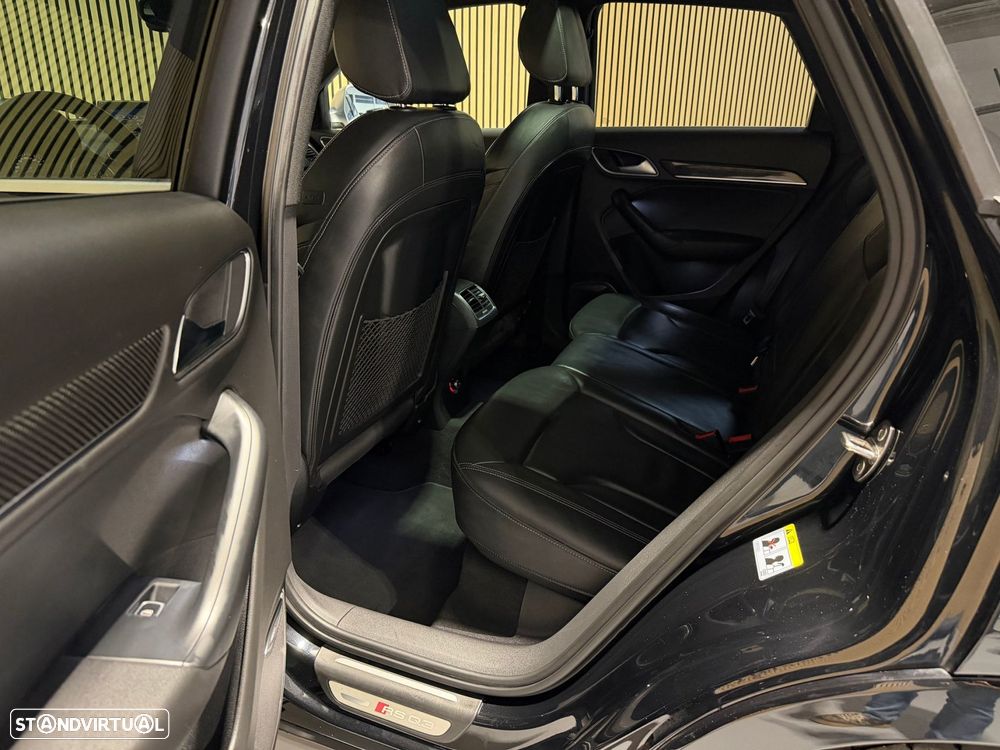 Audi RS Q3 2.5 TFSI quattro S tronic - 23