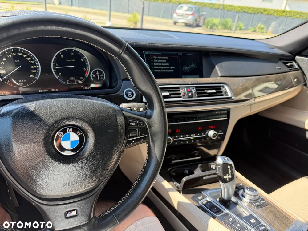 BMW Seria 7 740d xDrive - 18