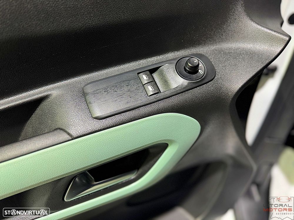 Citroën Berlingo 1.2 PureTech M Feel - 17