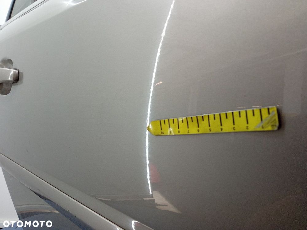 VECTRA C KOMBI DRZWI TYŁ PRAWE 2FU - 2