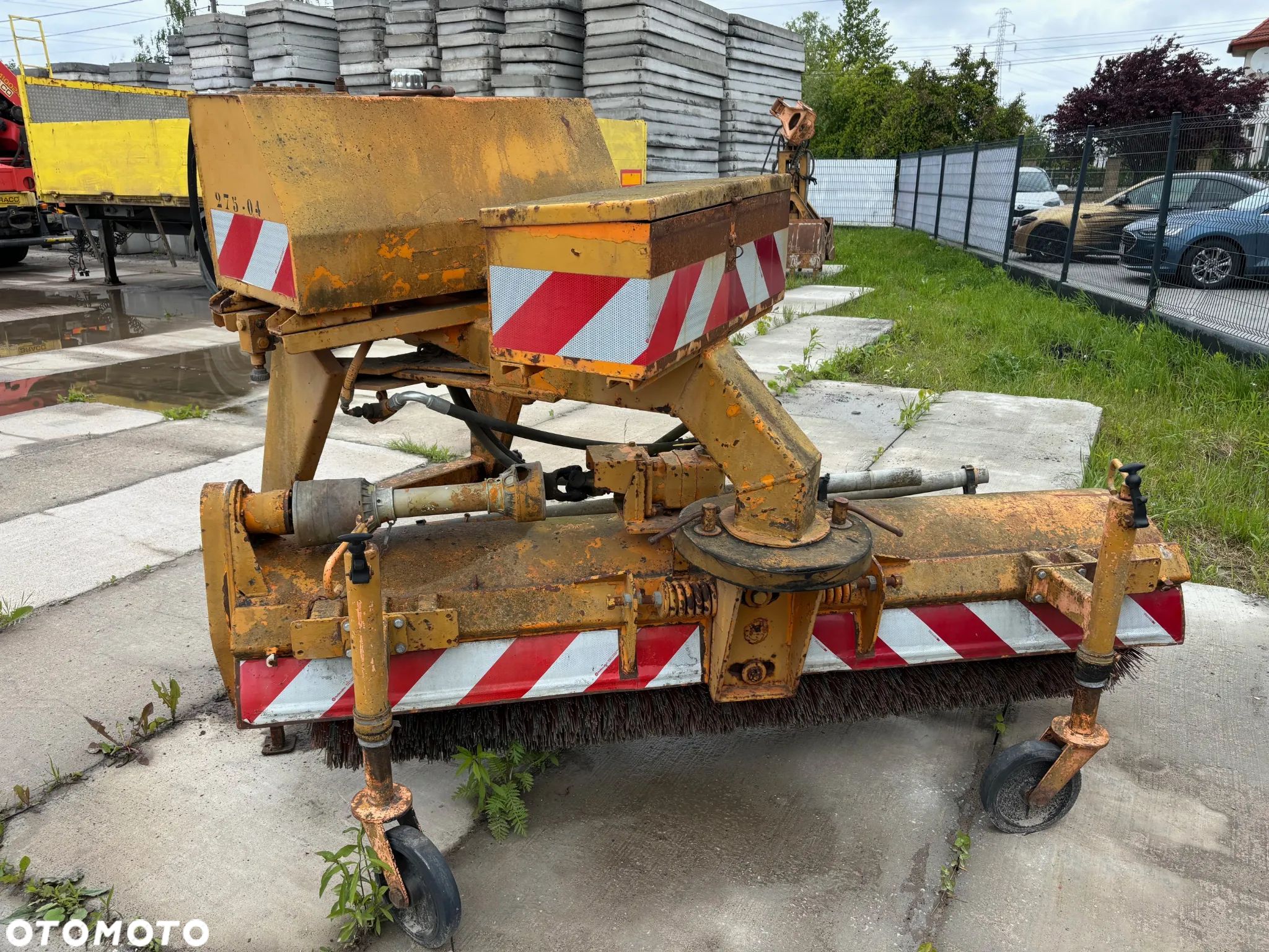 Inny Zamiatarka do Ciągnika Rolniczego -Kompletna z Przystawką Hydrauliczną - 1