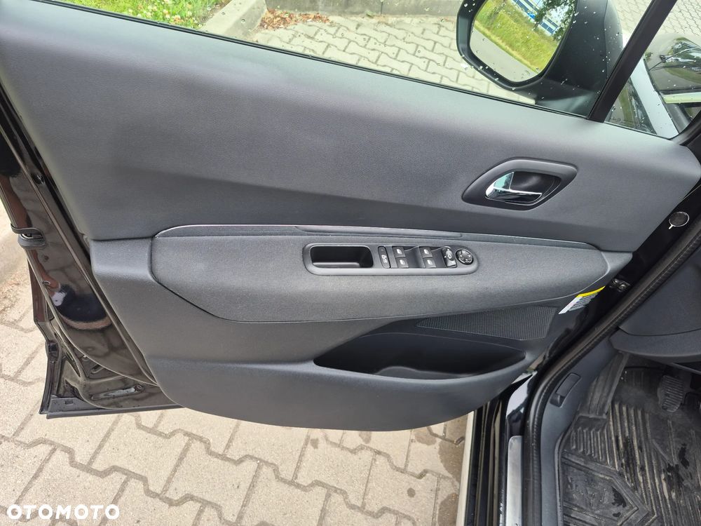 Peugeot 3008 HDi FAP 115 Style - 23