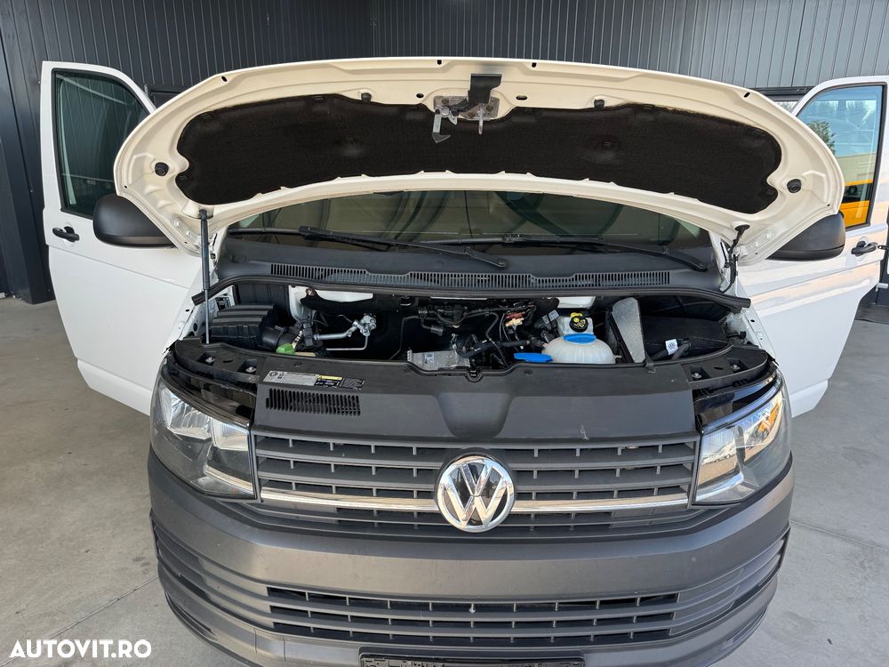 Volkswagen Transporter - 22