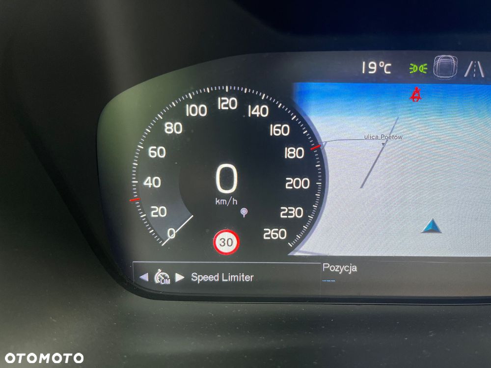 Volvo XC 40 B4 B AWD Geartronic Inscription - 29