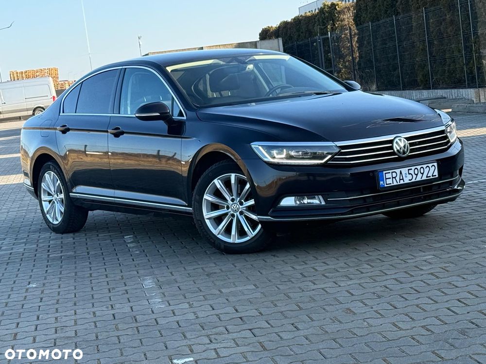 Volkswagen Passat 1.6 TDI SCR DSG Business - 8