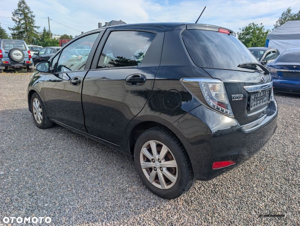 Toyota Yaris - 5