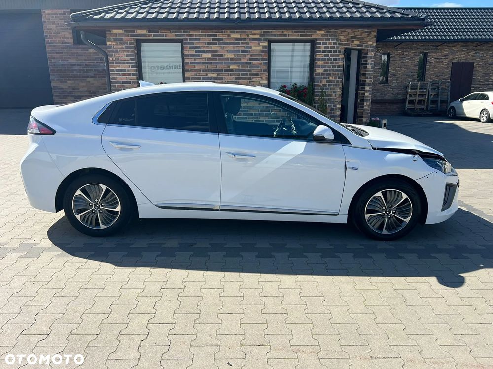 Hyundai IONIQ plug-in hybrid Platinum - 2