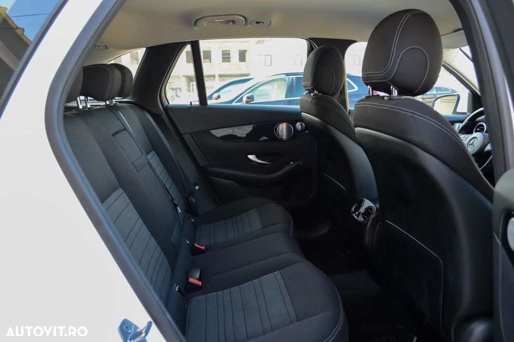 Mercedes-Benz GLC 350 e 4Matic 7G-TRONIC Exclusive - 34