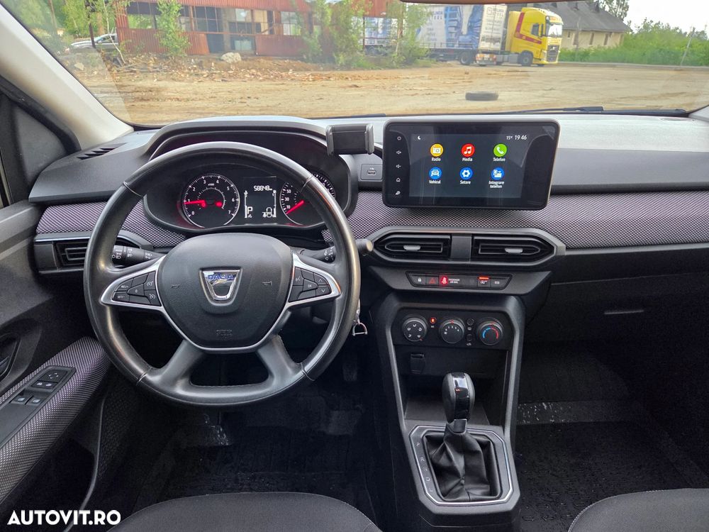 Dacia Logan TCe 90 CVT Comfort - 8