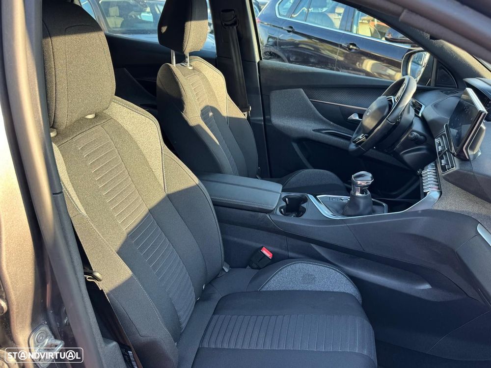 Peugeot 3008 1.2 PureTech Allure - 14