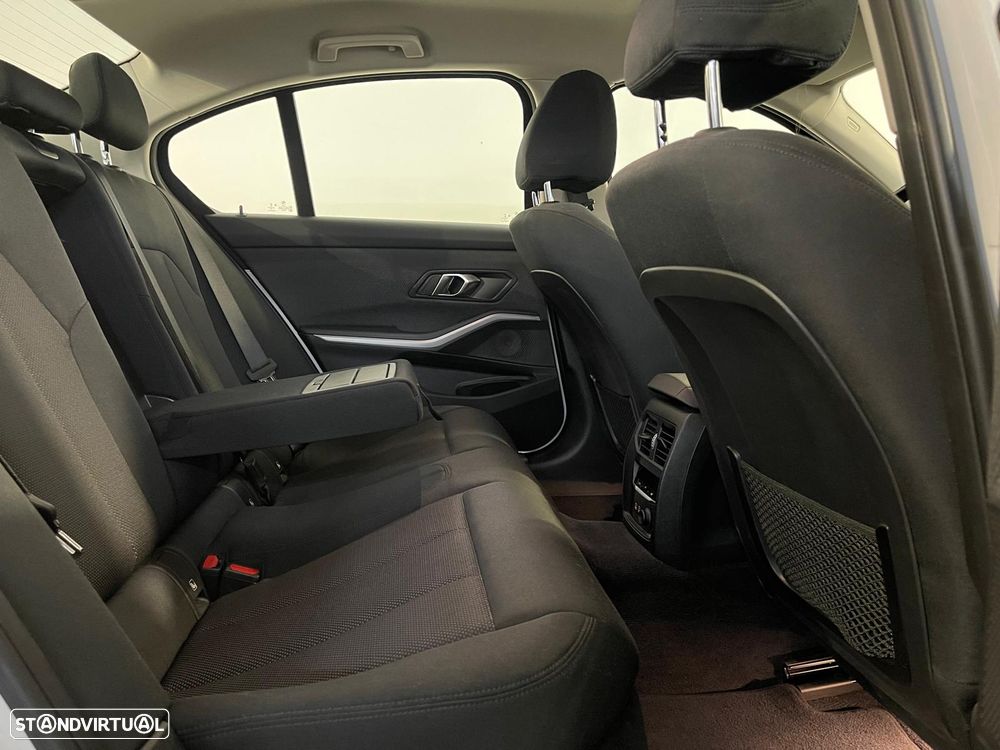 BMW 330 e Corporate Edition Auto - 18