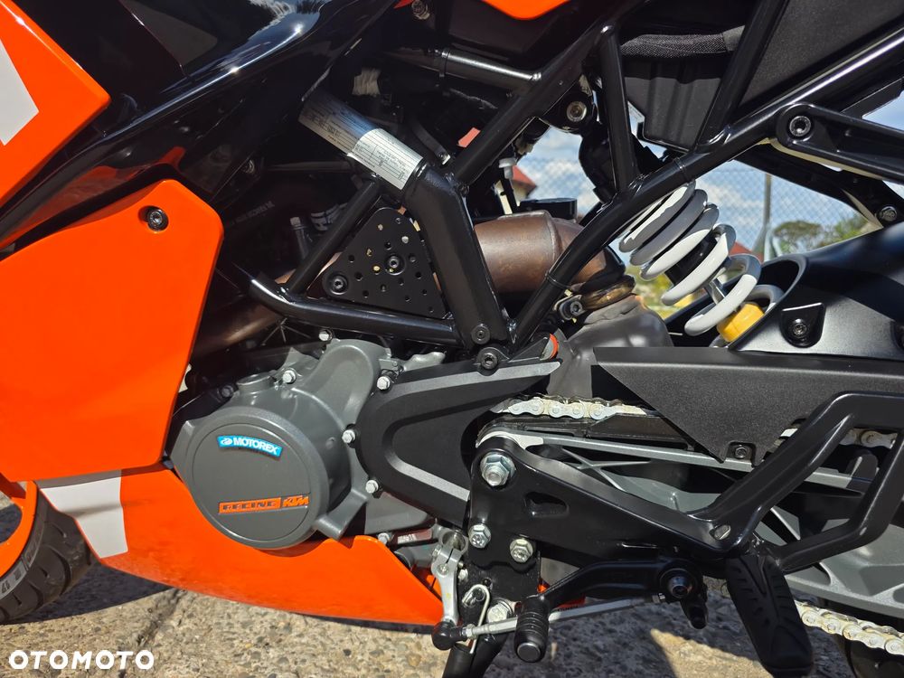 KTM RC 125 - 18