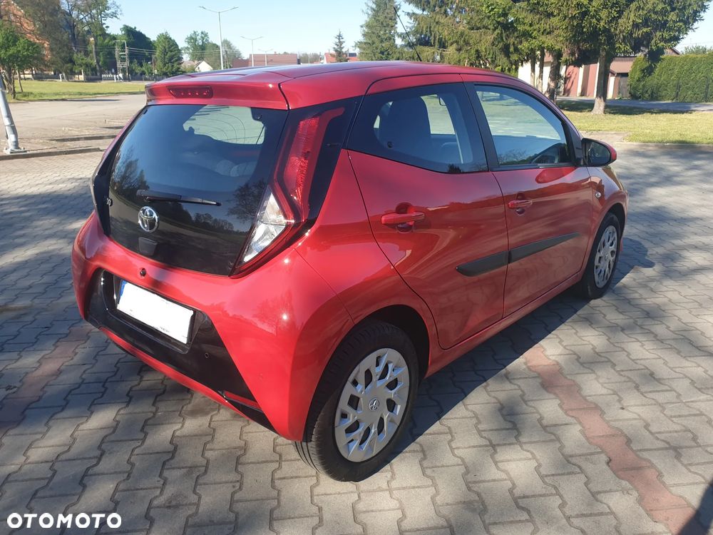 Toyota Aygo x-play - 5