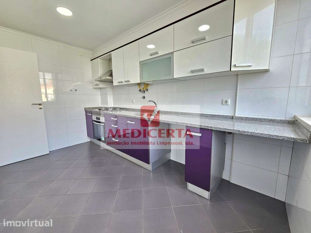 Amadora - Venteira T2 - Grande imagem: 2/19
