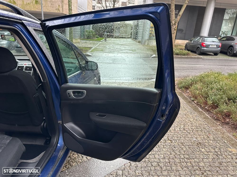 Peugeot 307 Break 1.4 HDi XS Premium - 21