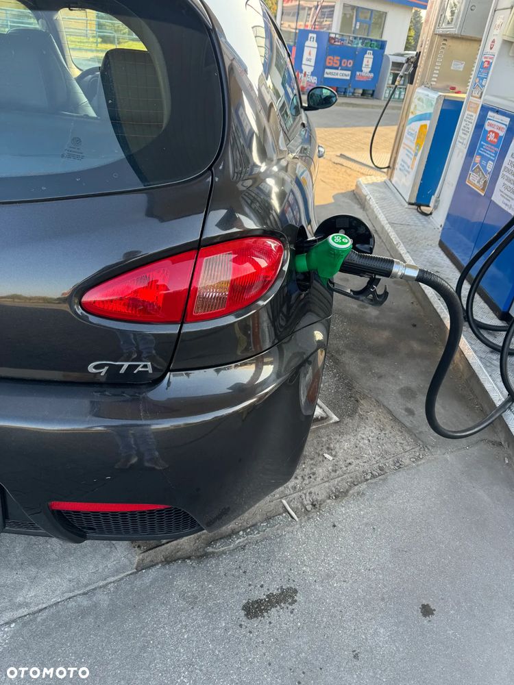 Alfa Romeo 147 3.2 24v GTA - 15