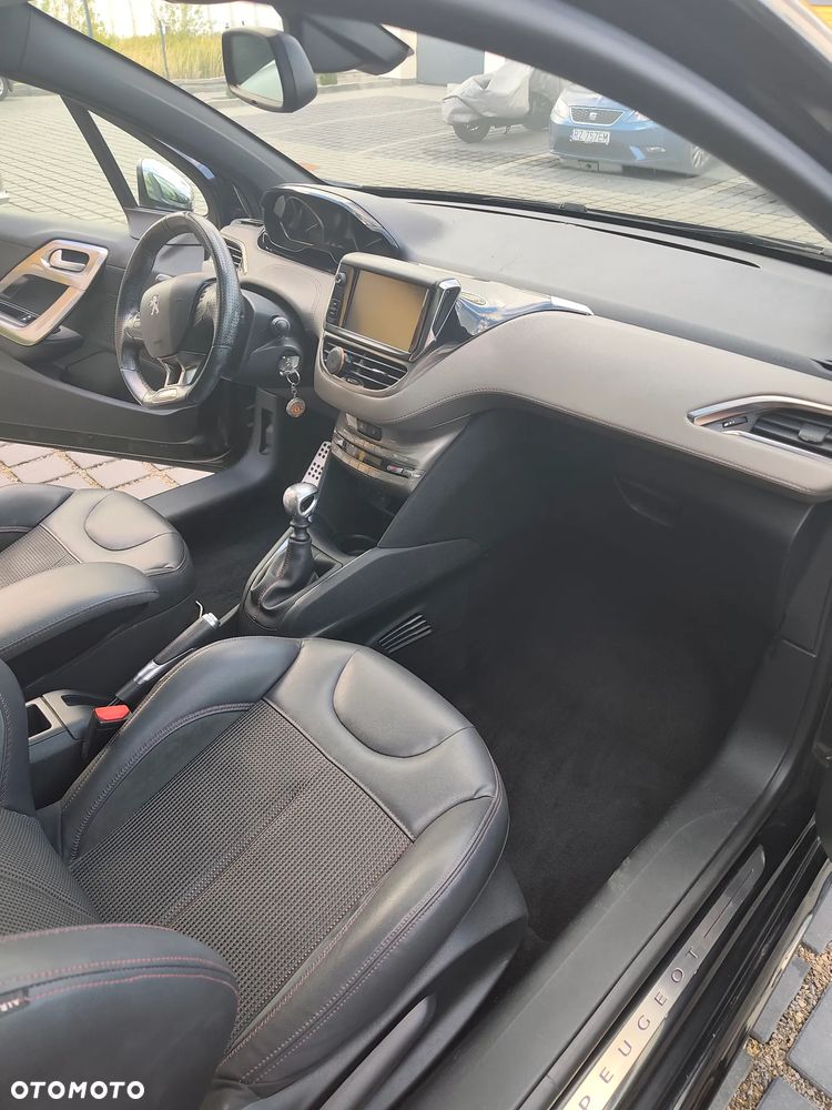 Peugeot 208 1.6 THP Allure - 5