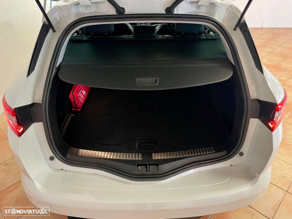 Renault Mégane ENERGY TCe 130 INTENS - 31