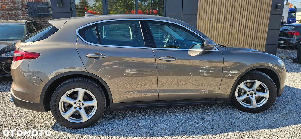 Alfa Romeo Stelvio 2.2 16V AT8 Executive - 22
