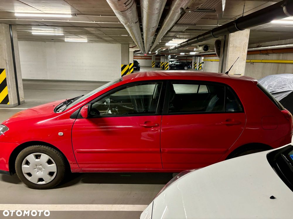 Toyota Corolla - 4