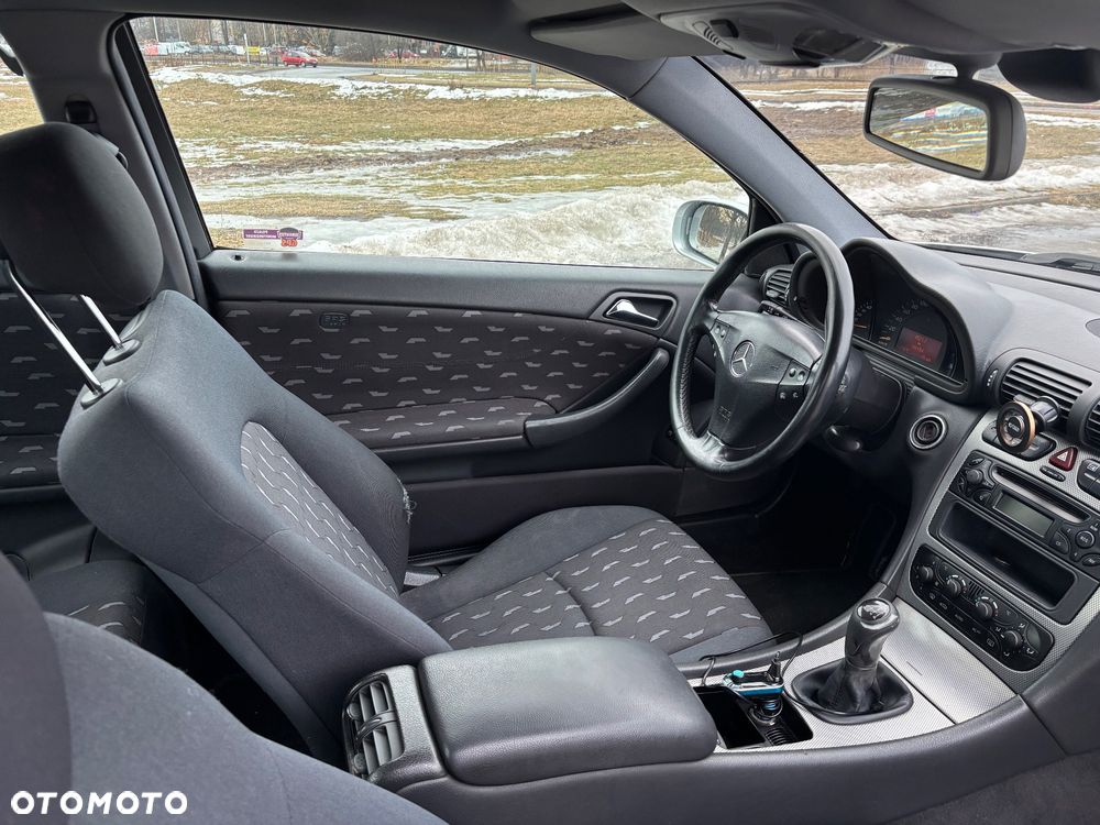Mercedes-Benz Klasa C 180 Kompressor - 13