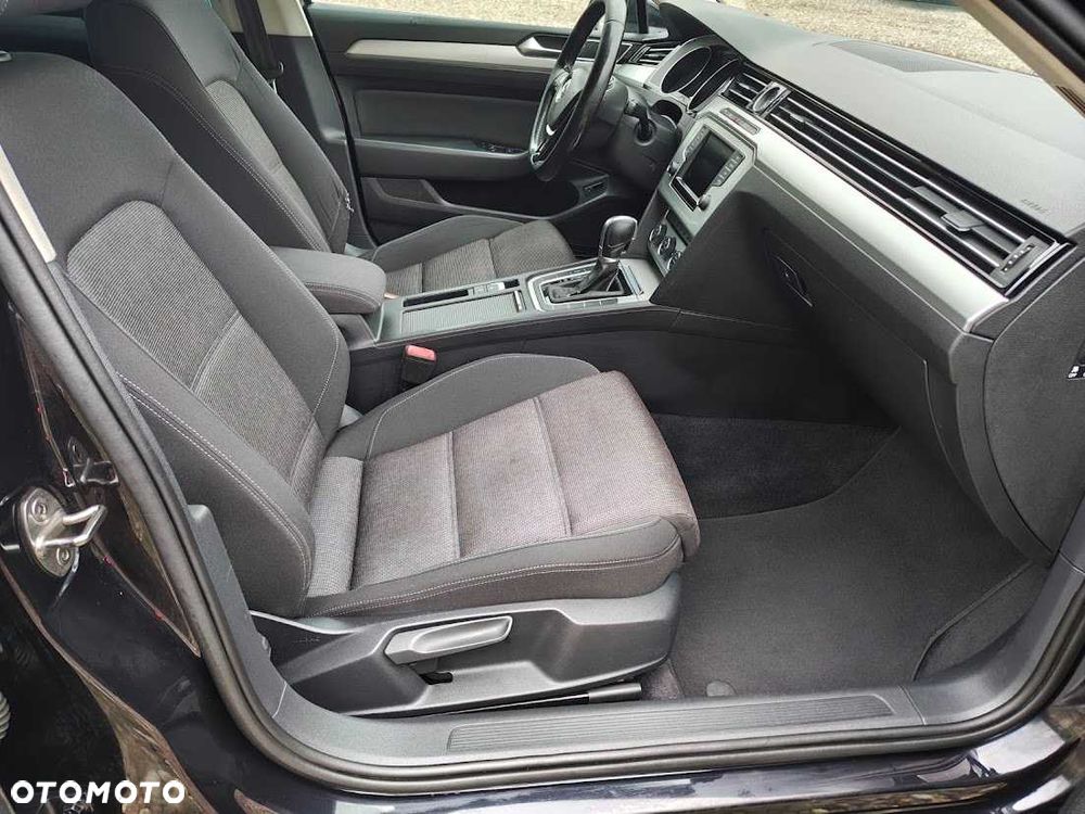 Volkswagen Passat Variant - 9