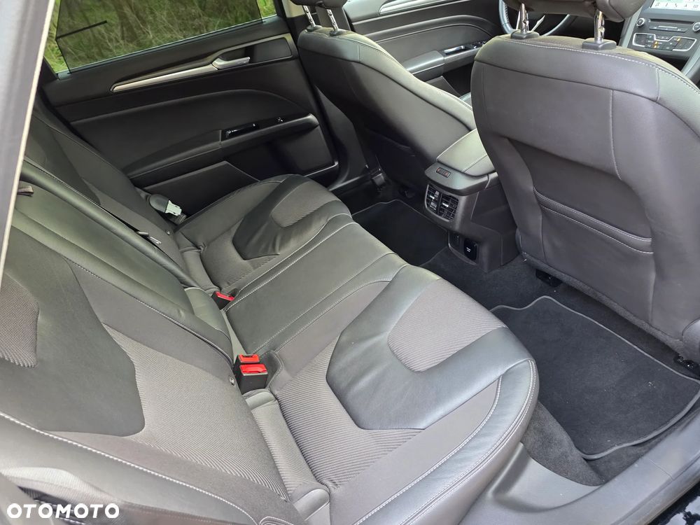 Ford Mondeo 2.0 TDCi PowerShift-Aut Allrad Titanium - 28