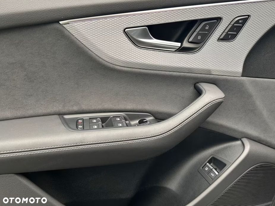 Audi Q8 - 10