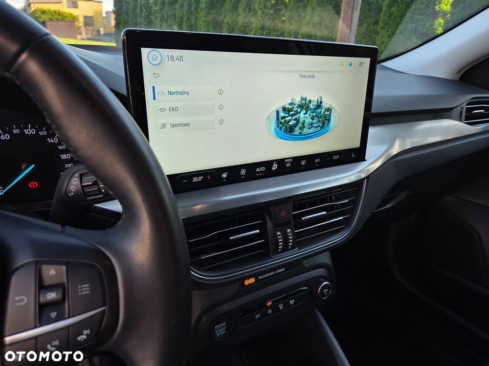 Ford Focus 1.0 EcoBoost Titanium Business - 24