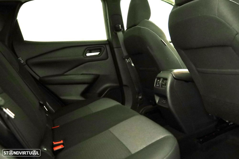 Nissan Qashqai 1.3 DIG-T N-Connecta LED Xtronic - 20