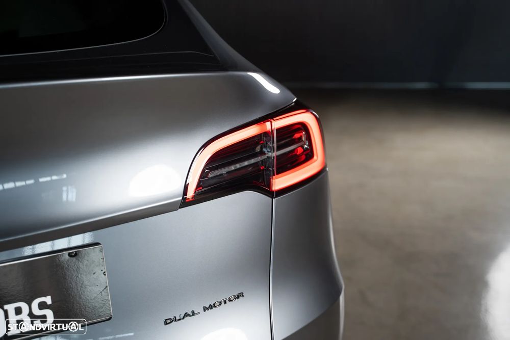 Tesla Model Y Long Range Tração Integral - 11