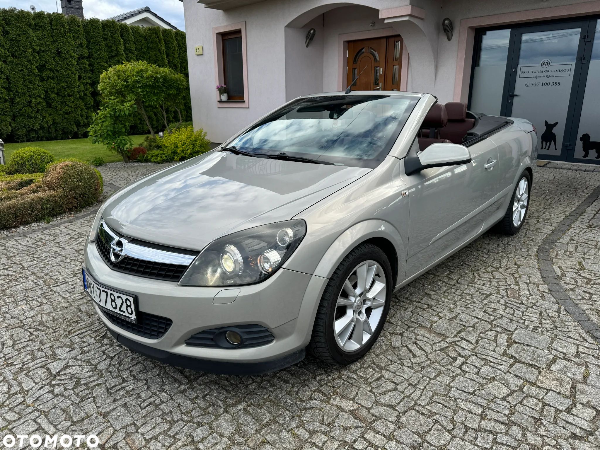 Opel Astra Twin Top 1.8 Automatik Cosmo - 1