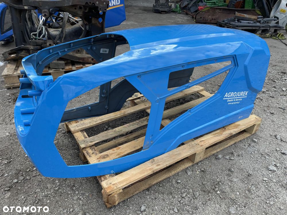 Landini 4-080 2013r. - maska silnika - 1