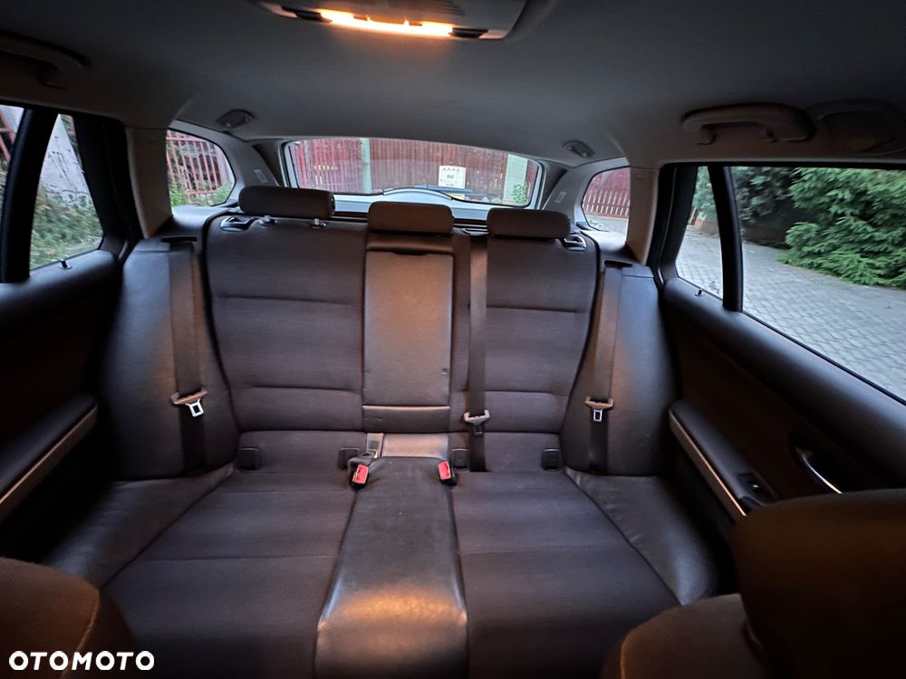 BMW Seria 3 320d - 9