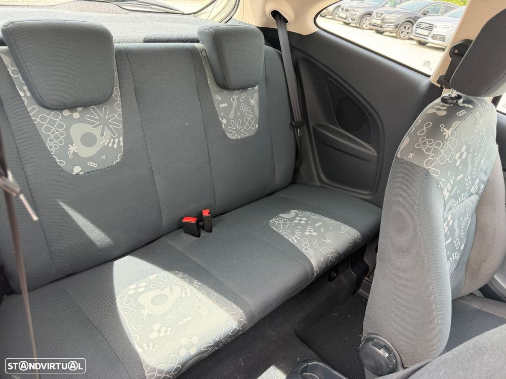 Ford KA 1.2 Trend - 11